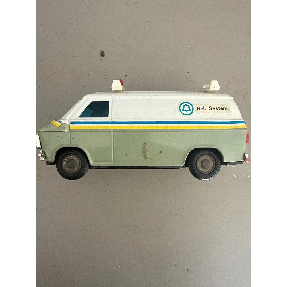 Vintage‎ Bell System Telephone Service Van Coin Bank Western Stamping Corp Korea